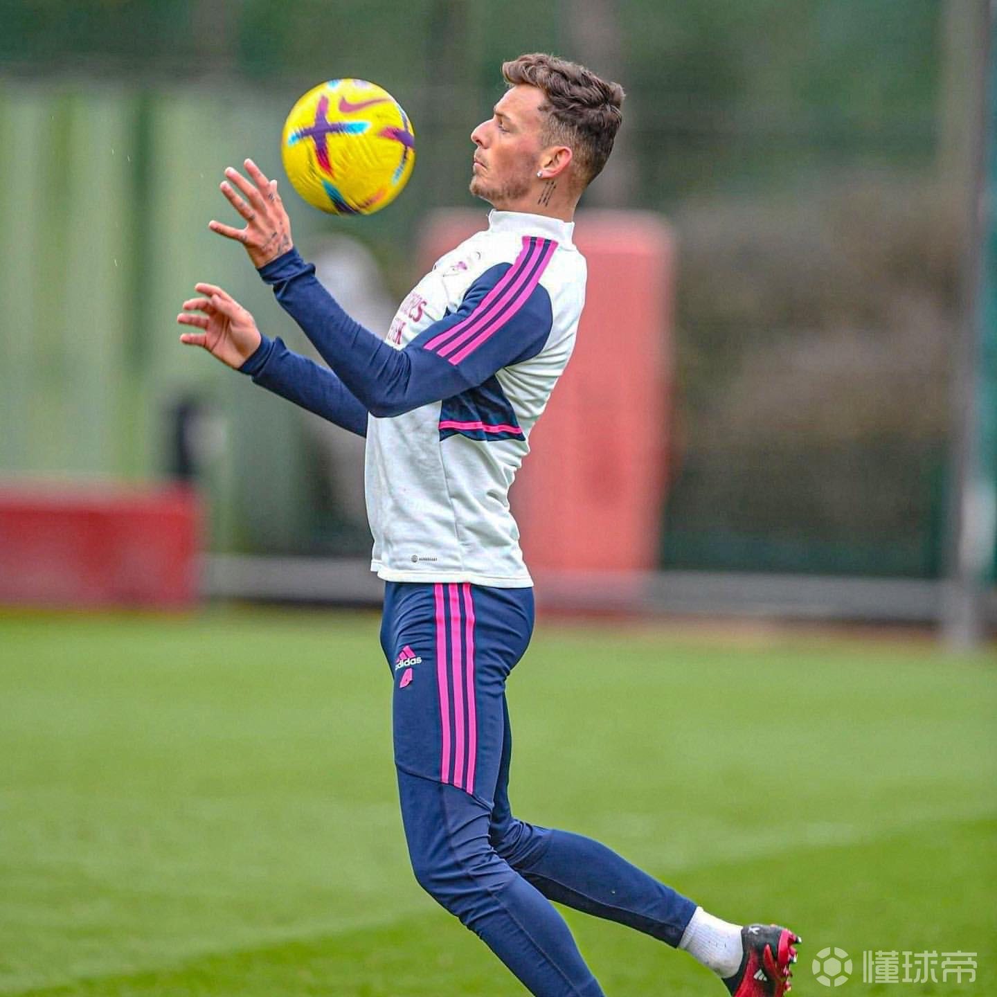 包含关键时刻阿森纳备战NBA总决赛，强势反弹细节曝光，压力陡增，年轻球员得到机会的词条-爱游戏登录入口