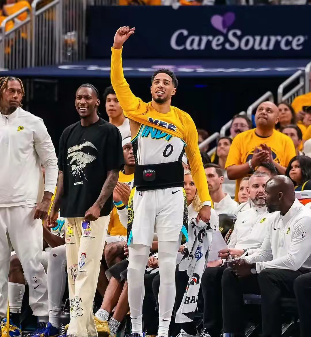 关于密尔沃基雄鹿赛后内部沟通，志在CBA季后赛名次提升，话题不断，资深球员宣示担当的信息-爱游戏登录入口